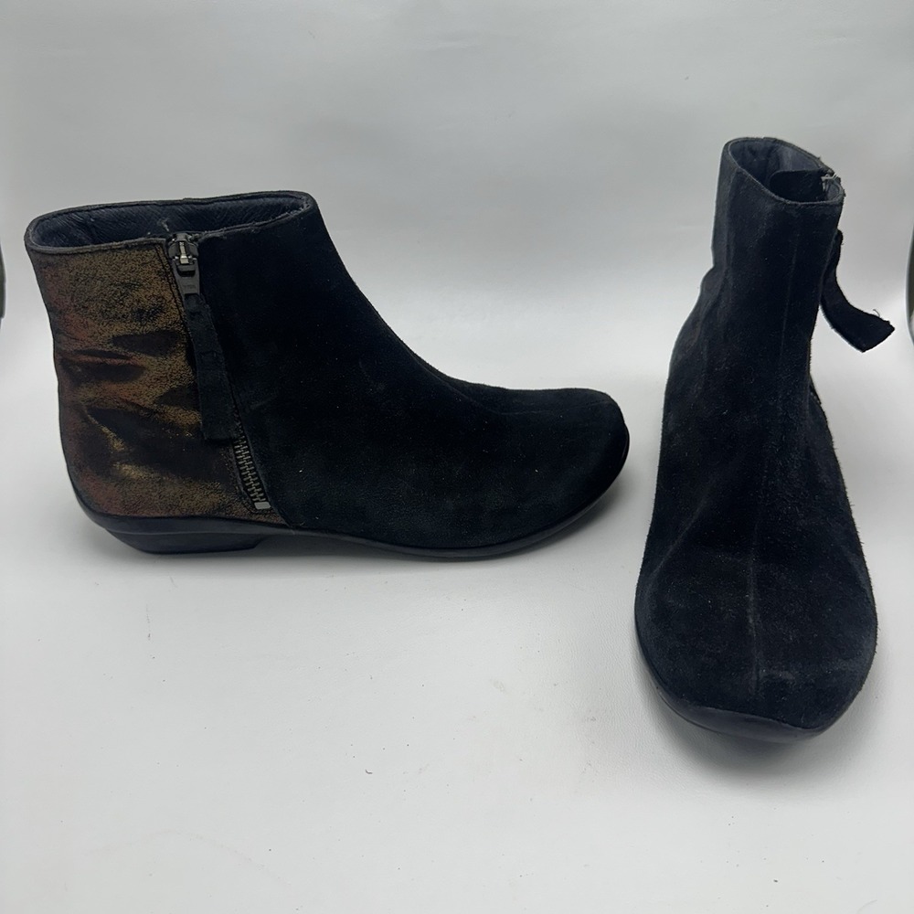 Dansko Otis Ankle Boots Women's EU 39 Side Zip Bootie Black Bronze Suede Leather